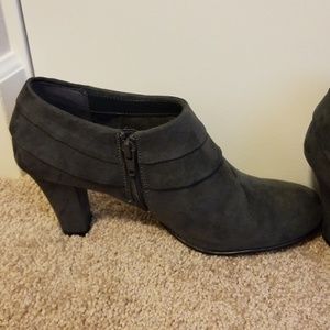 Aerosoles Role Player Grey Bootie